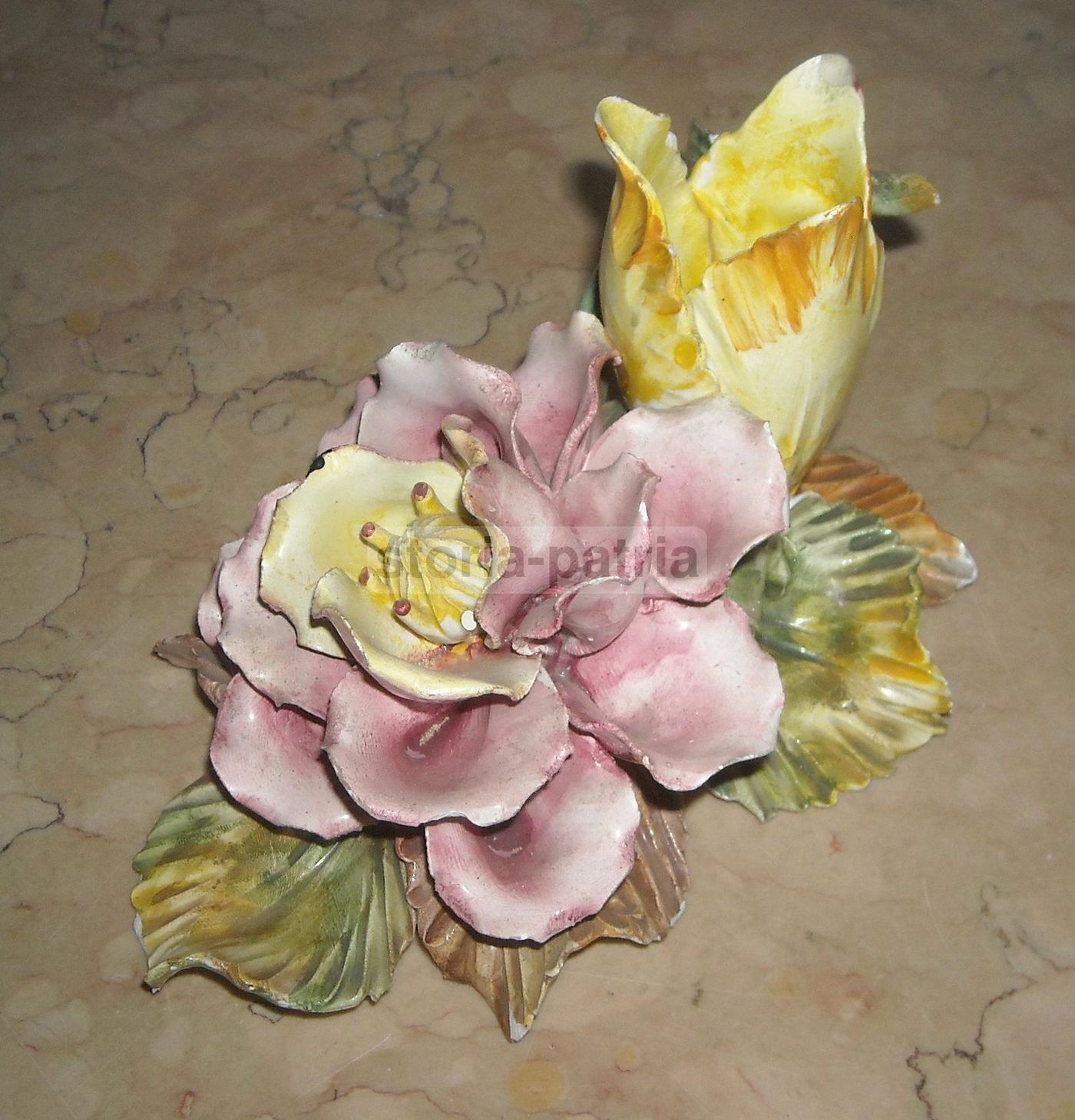 Lampada Bugia In Ceramica Policroma Con Decorazione Floreale, Anni '50