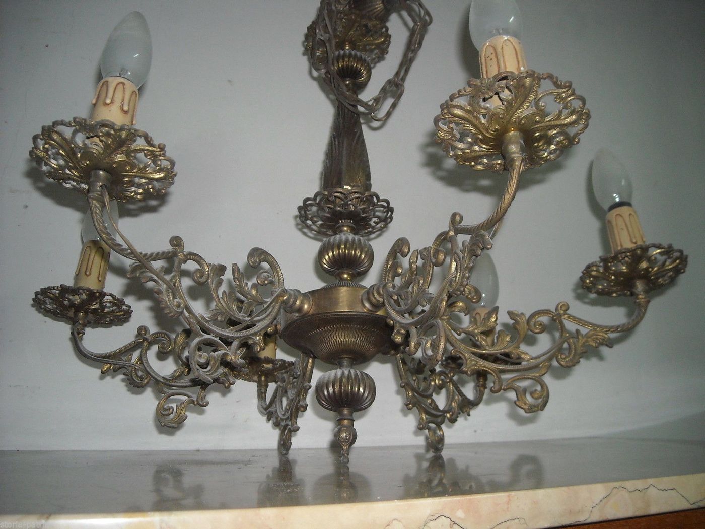 Lampadario Antico A 6 Luci In Ottone Bronzato, Metà Del '900