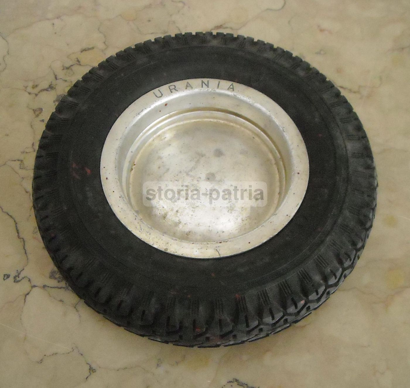 Posacenere Pneumatico Pirelli Urania Stelvio, Pubblicità Vintage