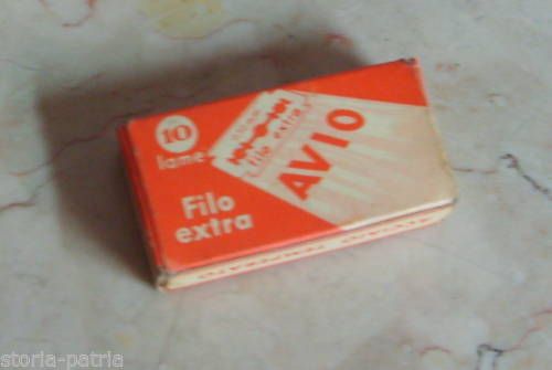 Astuccio Pubblicitario Lamette Da Barba Avio Filo Extra