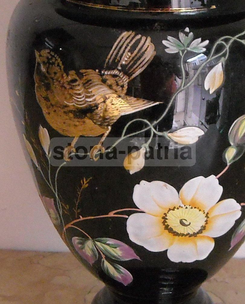Lampada Antica A Petrolio In Vetro Opaline Nero Con Decoro Floreale