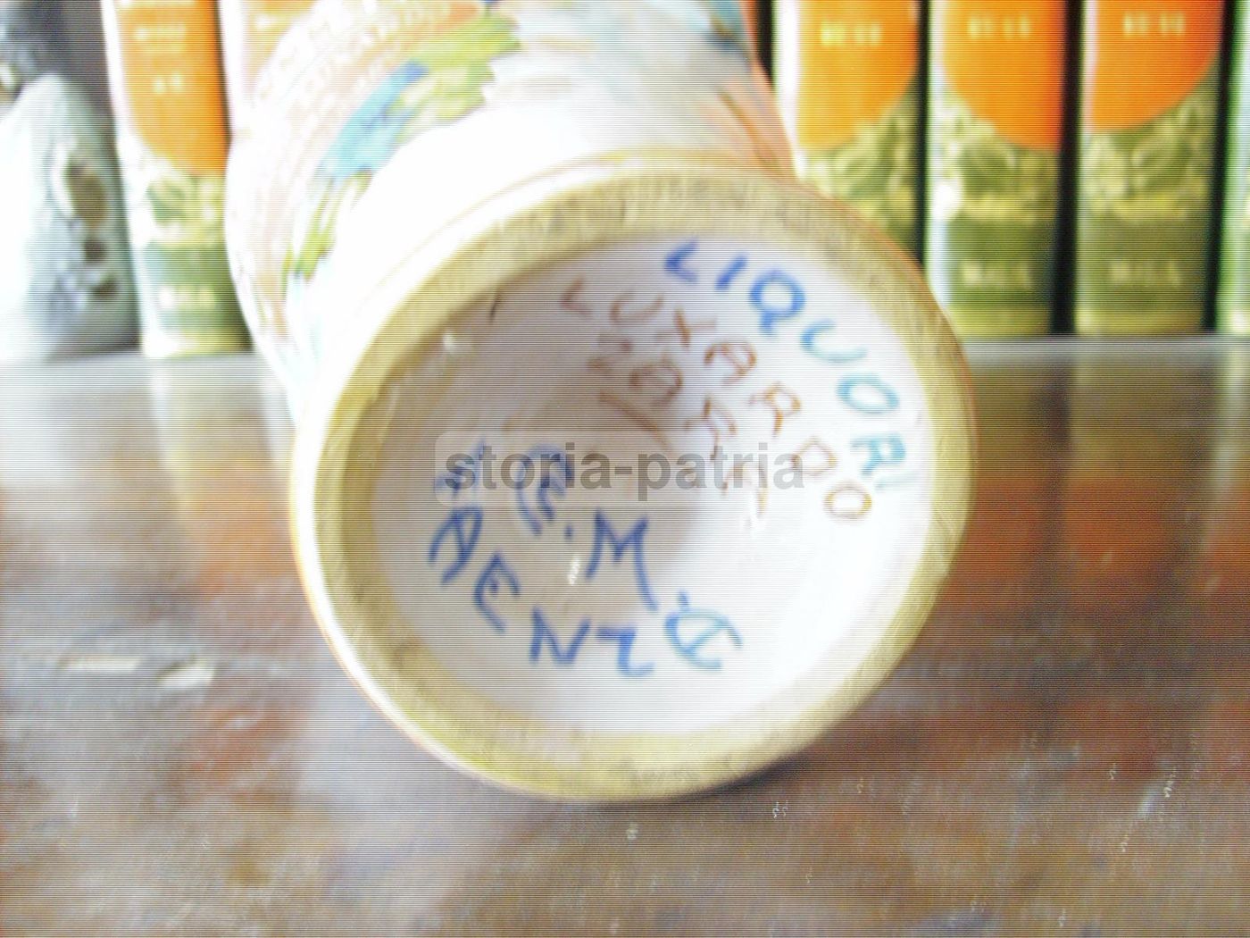 Bottiglia In Ceramica Di Faenza Luxardo Con Decoro Floreale, XX Secolo