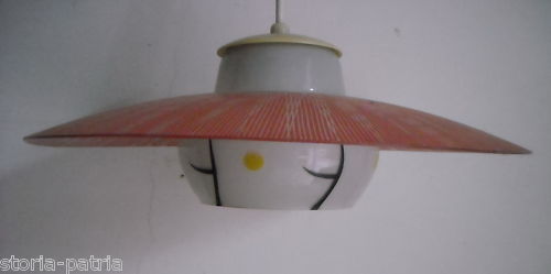 Lampadario Vintage Anni '50 In Vetro Opalescente Bianco E Rosso
