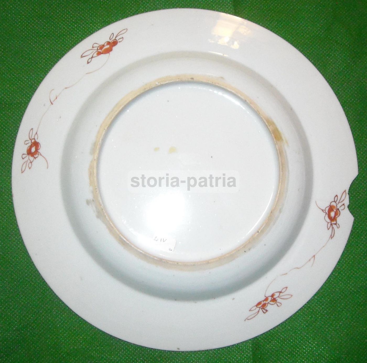 Piatto Antico In Porcellana Orientale Decorata