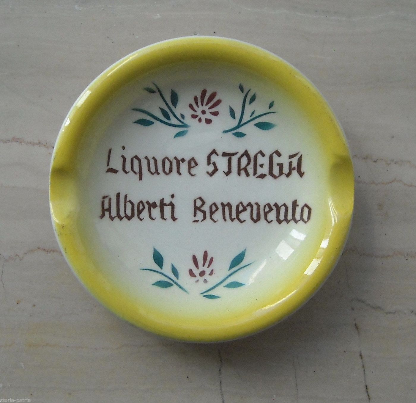 Posacenere Pubblicitario Liquore Strega Alberti Benevento In Ceramica