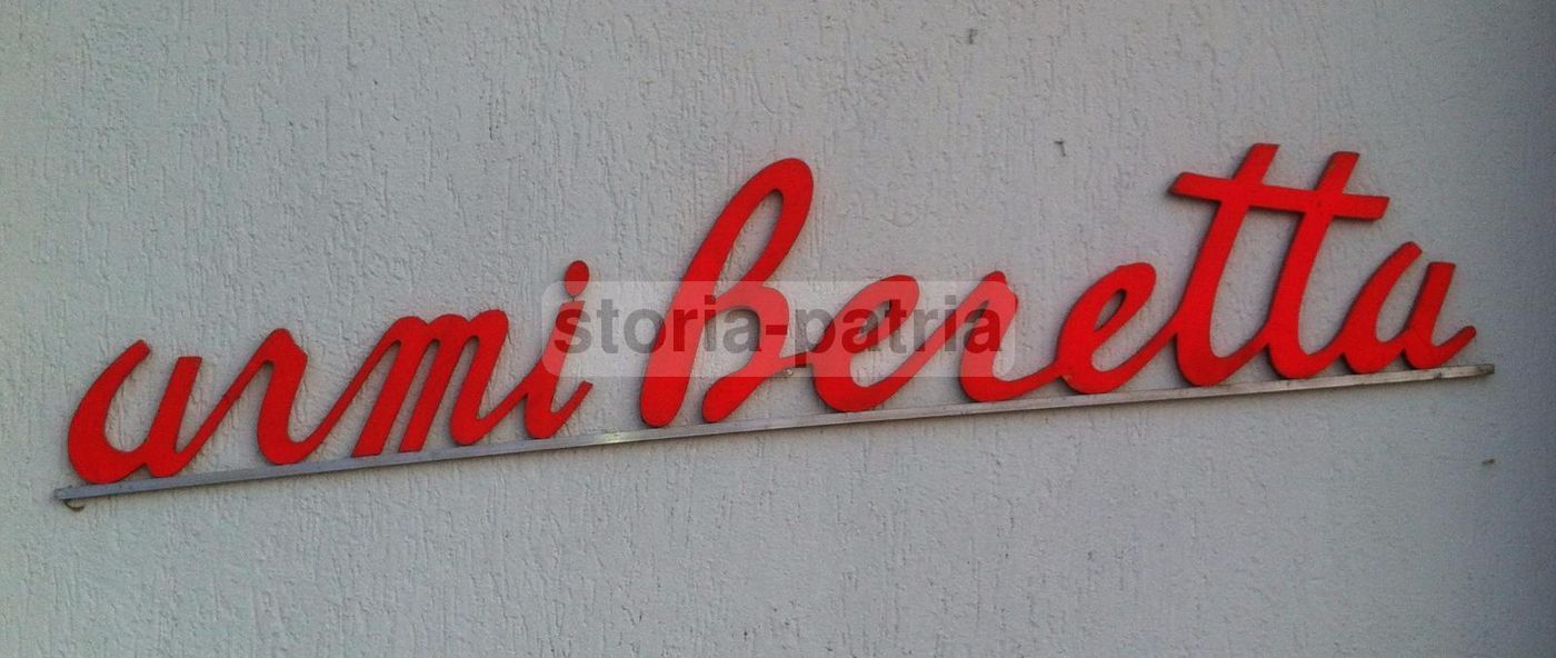 Insegna Pubblicitaria Beretta Vintage In Legno E Metallo, 140 Cm