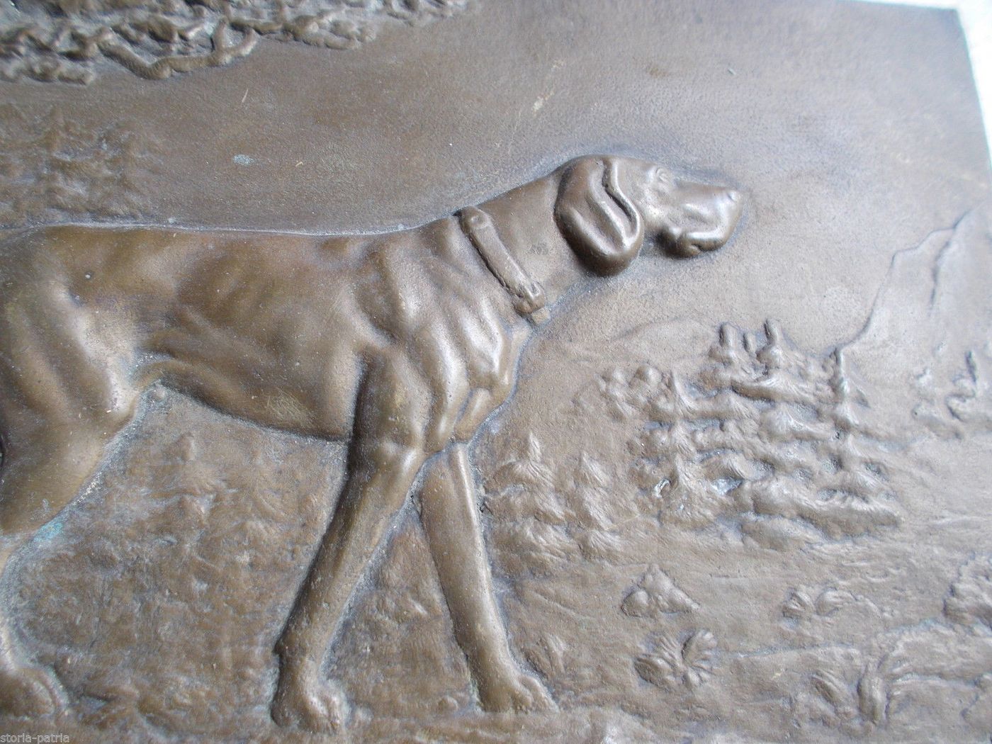Pannello In Bronzo Con Cane Da Caccia, Primo Novecento, Scultura Decorativa