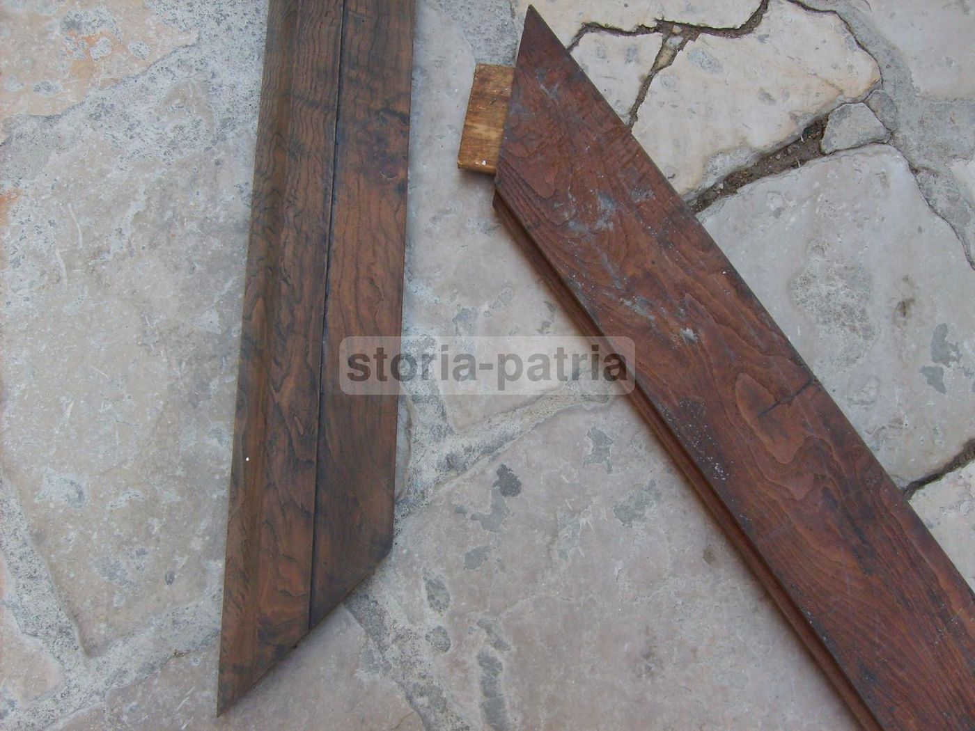 Cornice Antica In Legno Massello Per Grandi Dipinti E Specchi (212x132 Cm)