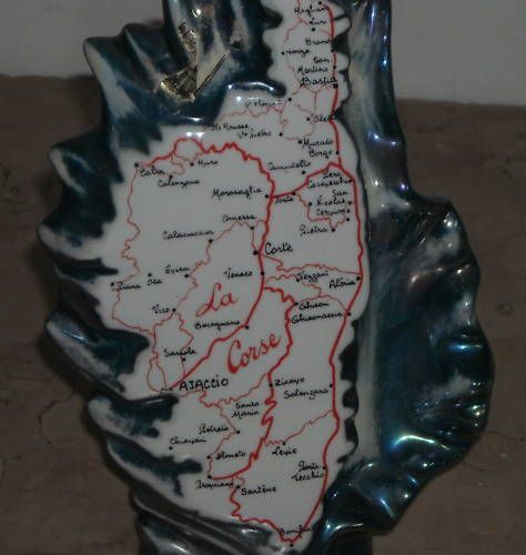 Bottiglia In Ceramica A Forma Di Corsica Con Cartografia