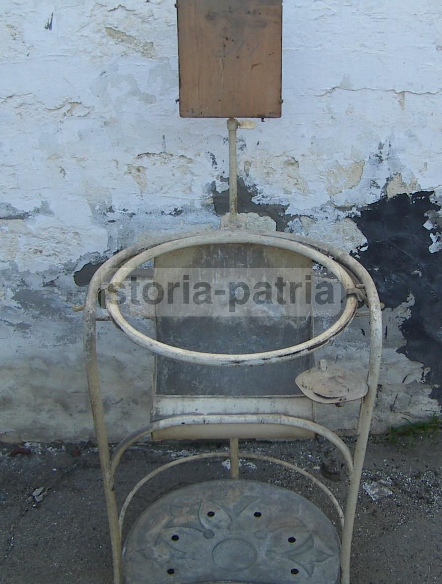Antico Lavabo In Ferro Stile Liberty, Primi '900