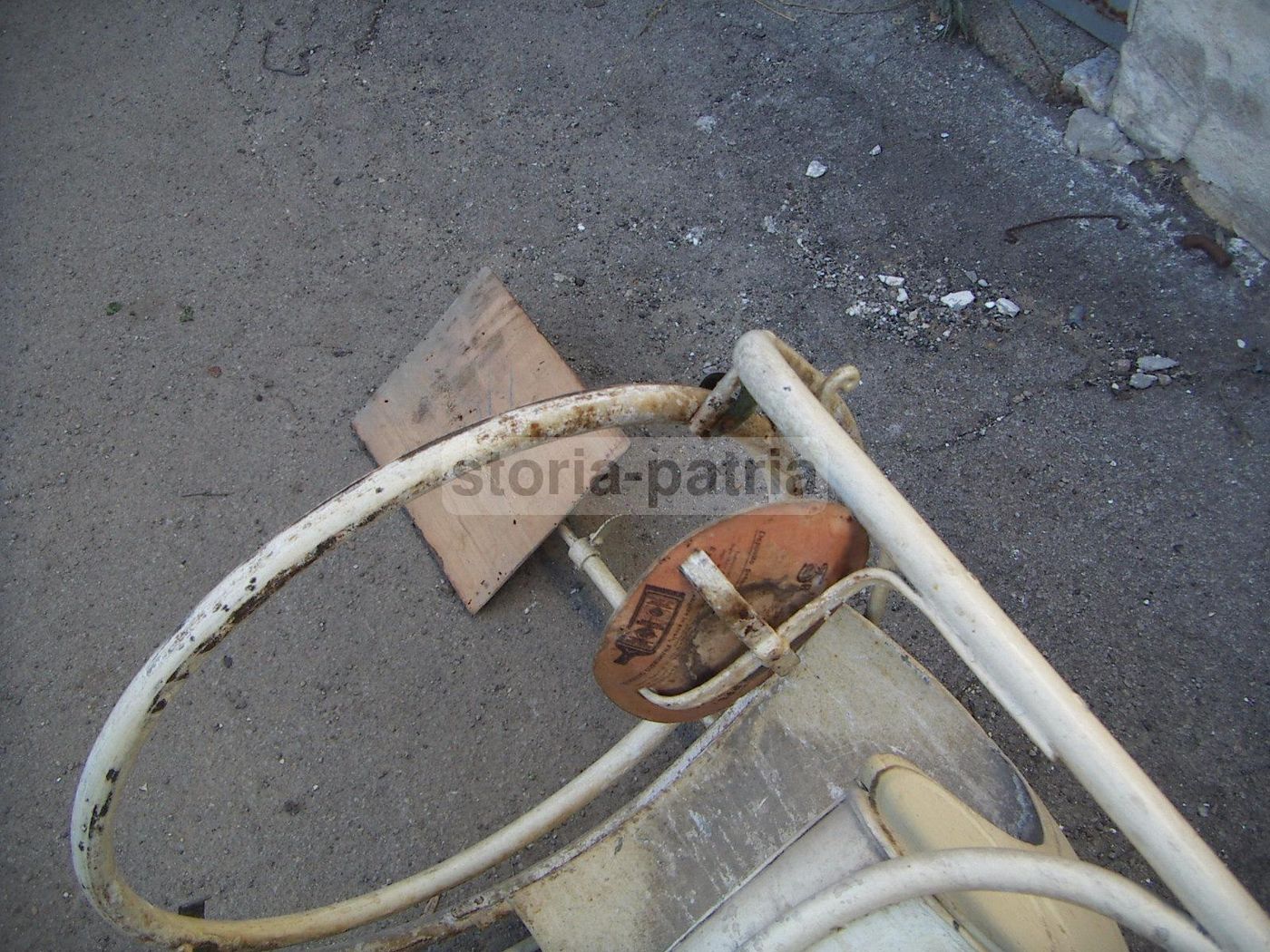 Antico Lavabo In Ferro Stile Liberty Primi '900 Con Specchiera