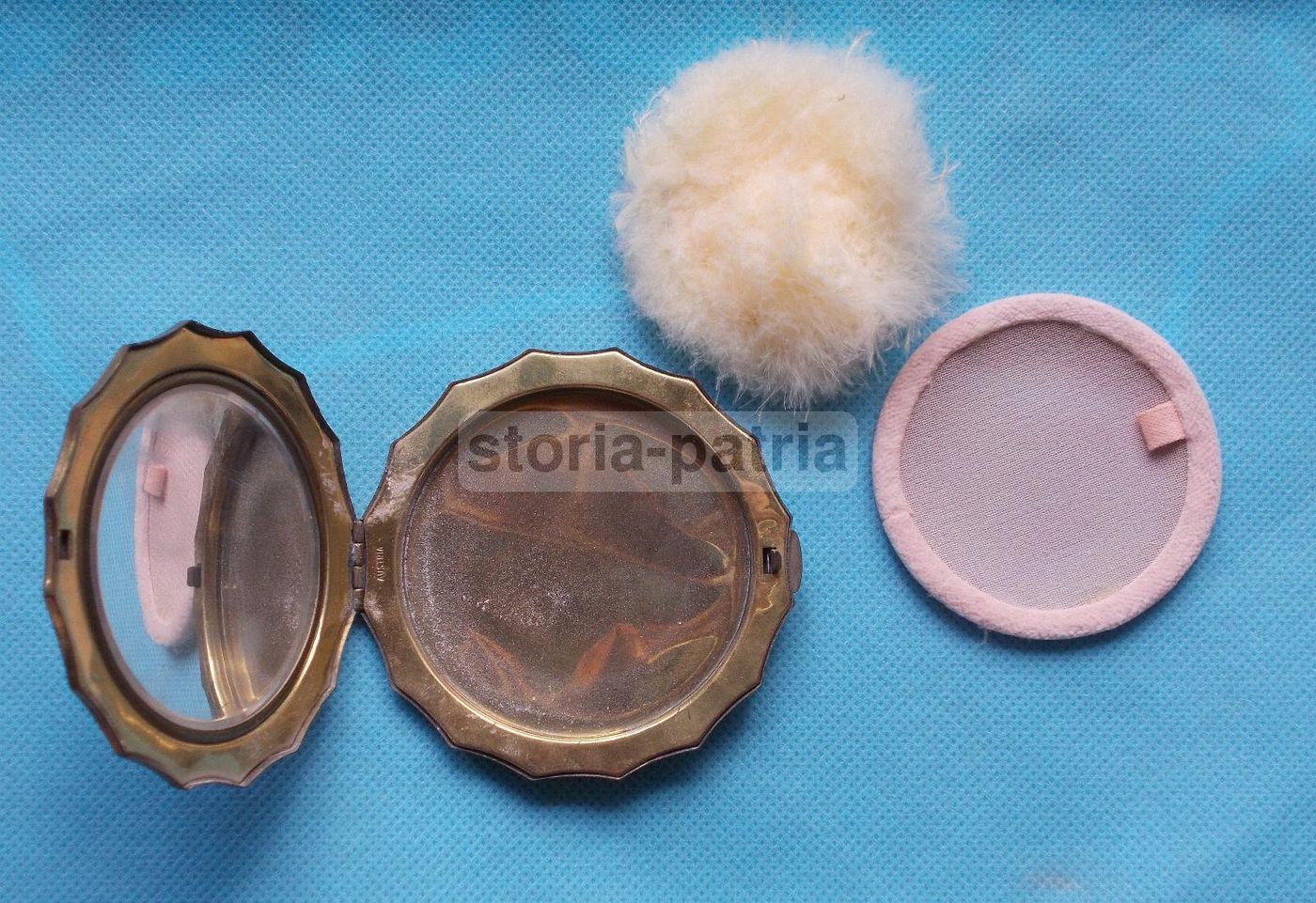 Porta Cipria Art Déco In Rame Tartarugato, Austria, Anni 1920 1940