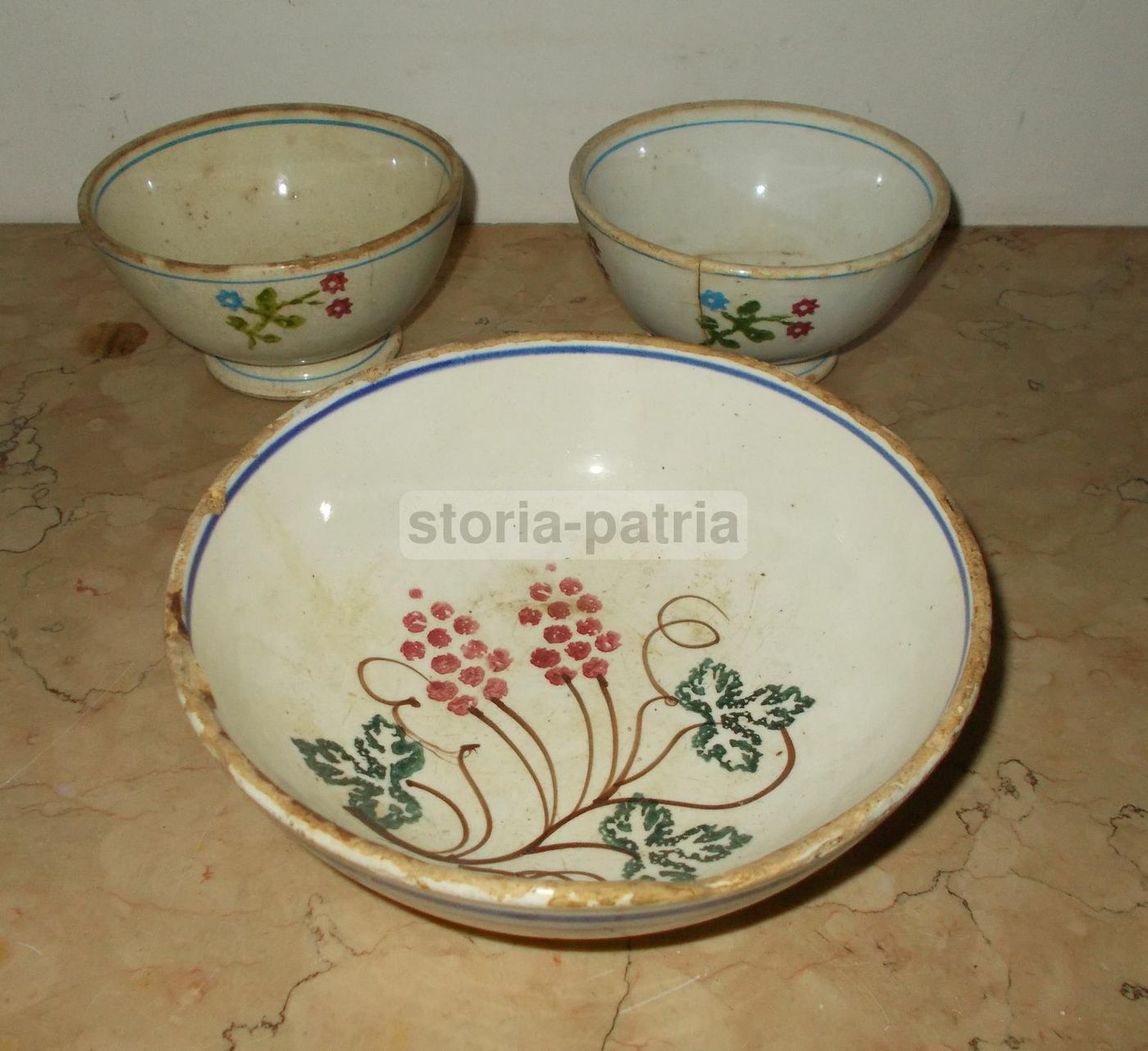 Tre Ceramiche Antiche Vedova Besio: Tazze E Scodella Con Decori Floreali
