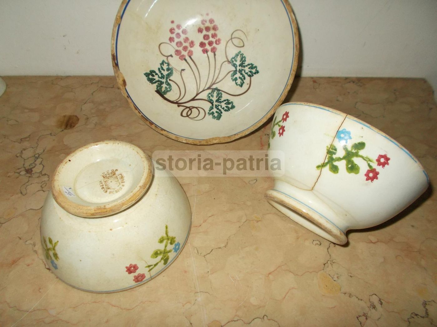 Tre Ceramiche Antiche Vedova Besio: Tazze E Scodella Con Decori Floreali