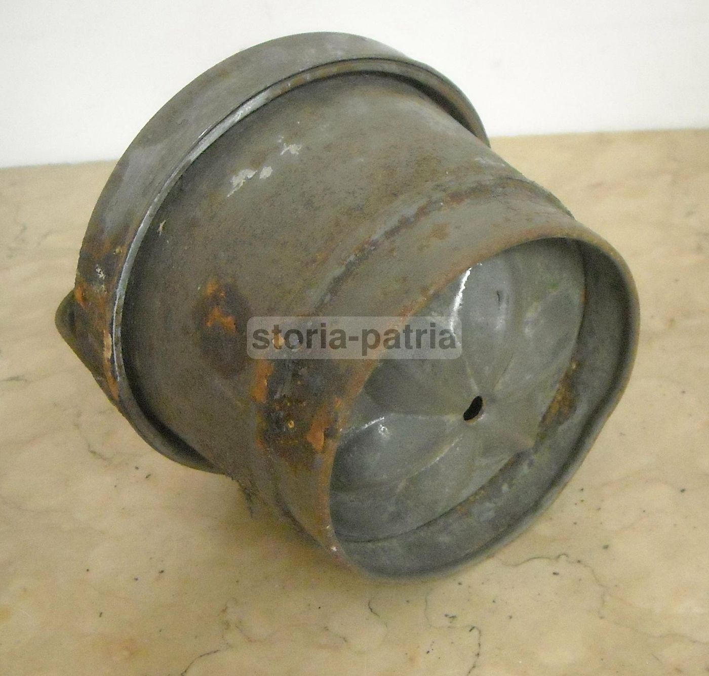 Antico Utensile Per Pasticceria In Metallo Con Coperchio, Primo '900