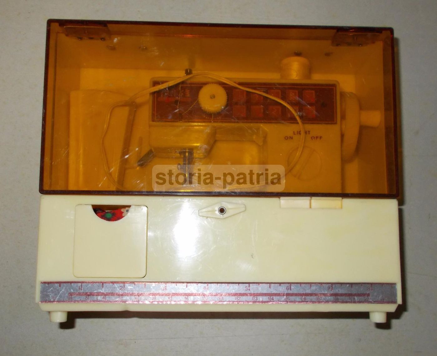 Macchina Da Cucire Portatile Vintage Anni 60 70 Made In Hong Kong