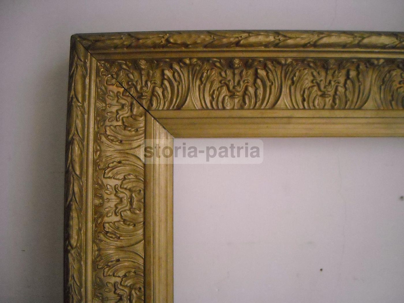 Cornice Antica Dorata Fine '800 Con Decorazioni Vegetali (79x66 Cm)