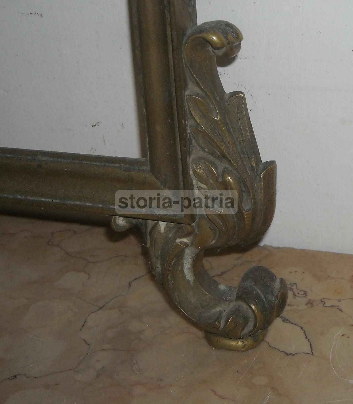 Antica Cornice Decorativa In Ottone O Bronzo Del XIX Secolo
