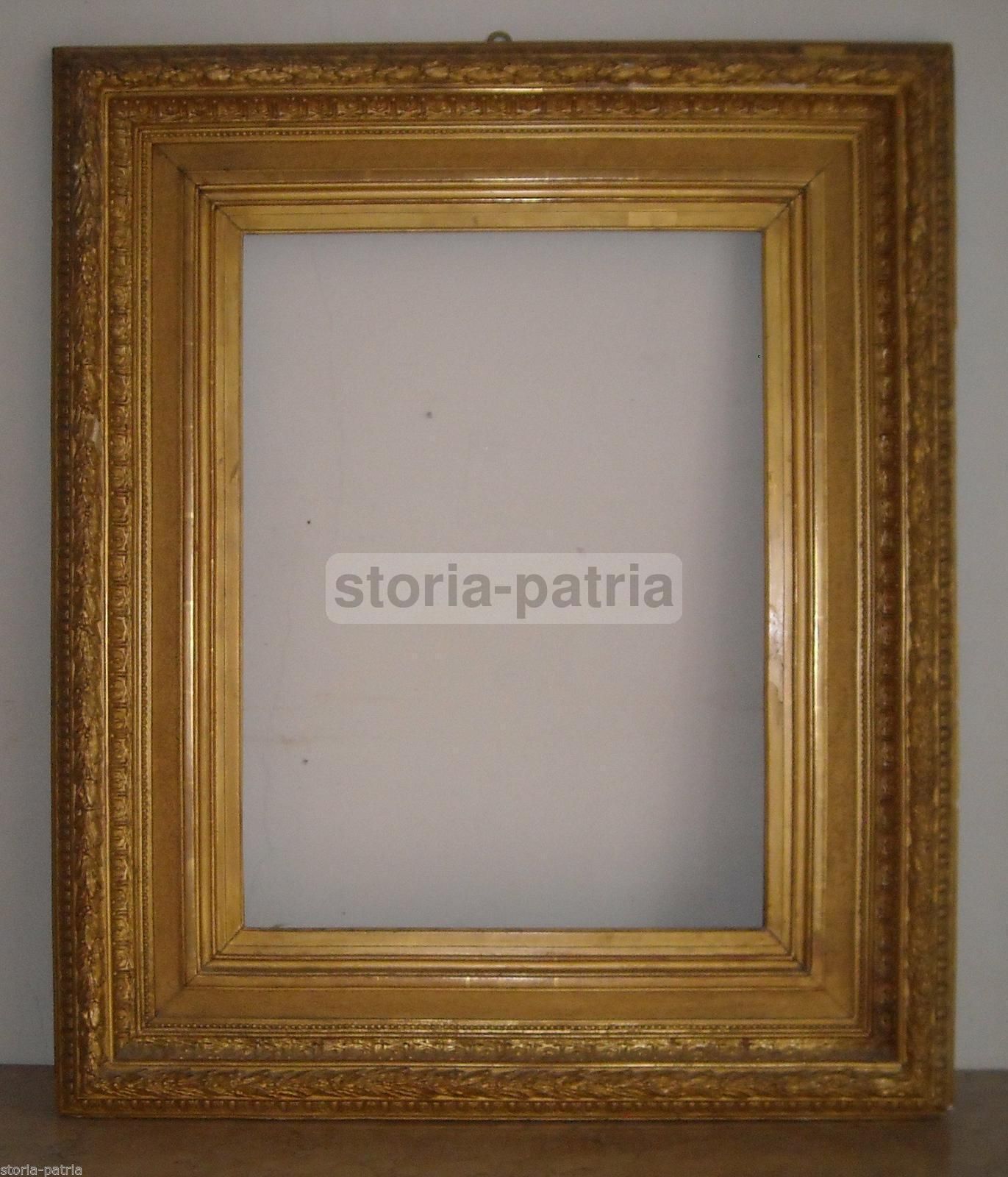Cornice Antica Dorata Del XIX Secolo Con Decorazioni In Rilievo (90x76 Cm)