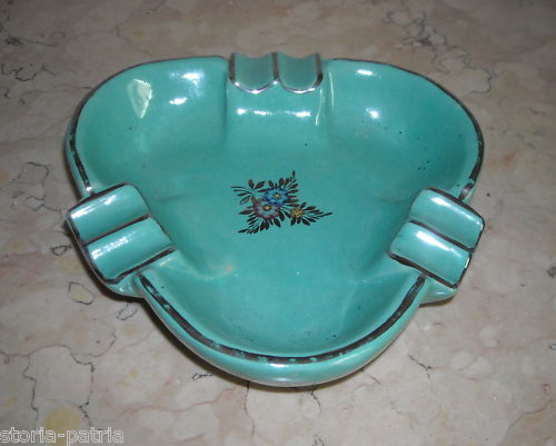 Posacenere In Ceramica Verde Con Decori Floreali, Anni '30 '50