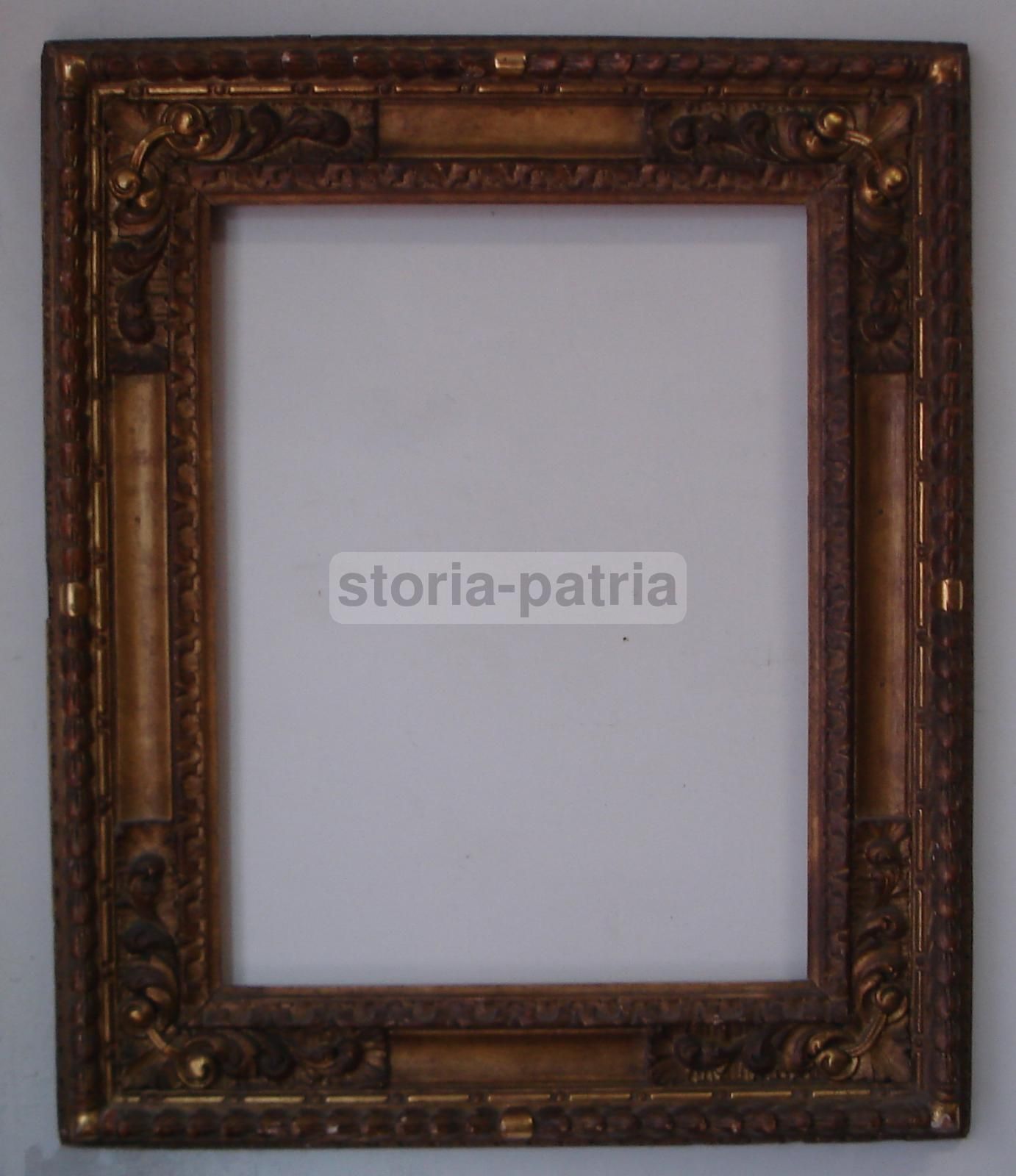 Cornice Antica Dorata Intagliata In Legno, 90x76 Cm, Metà '800