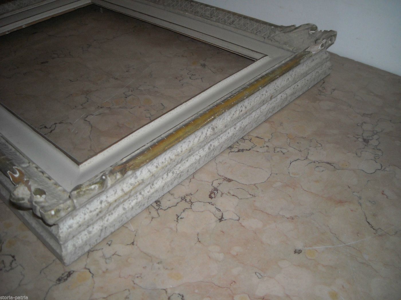 Cornice Decorativa d'Epoca, Anni '20 '30, Laccata E Dorata, 53x43 Cm