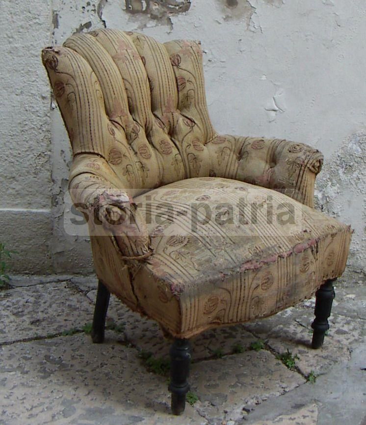 Poltrona d'Epoca Anni '20 In Legno Ebanizzato Da Restaurare