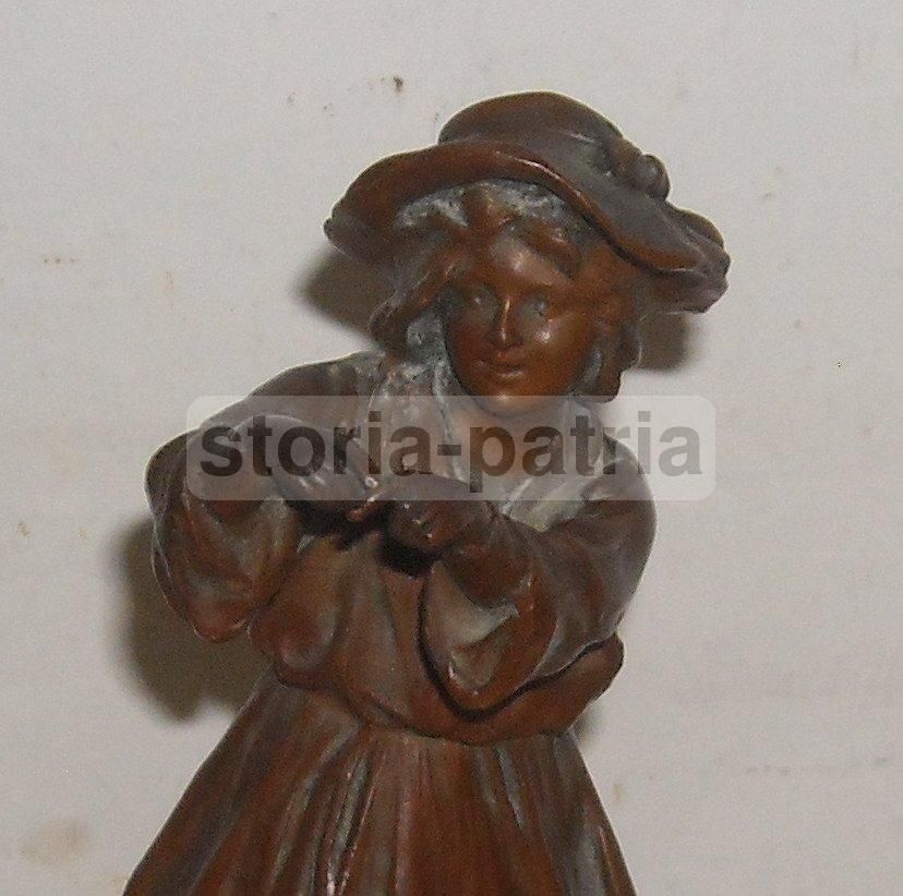 Scultura Bronzata Giovane Donna Con Cappello, Anni '50