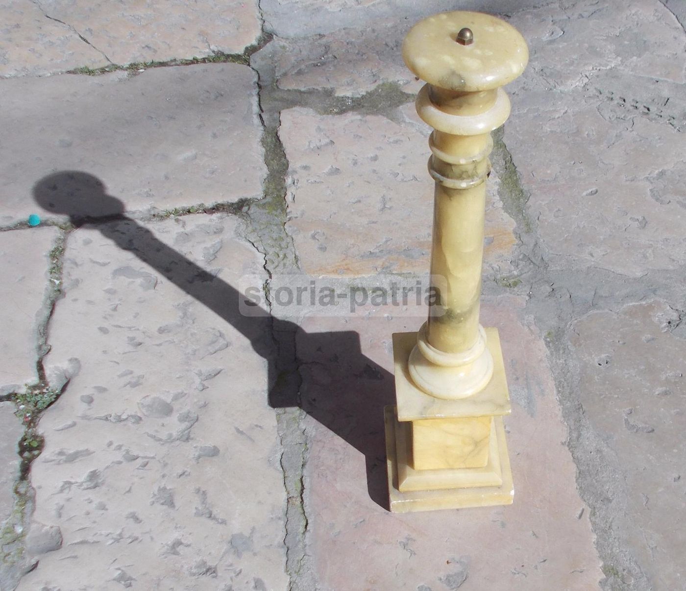 Colonna Marmorea Decorativa In Onice O Alabastro, Anni '20 '30