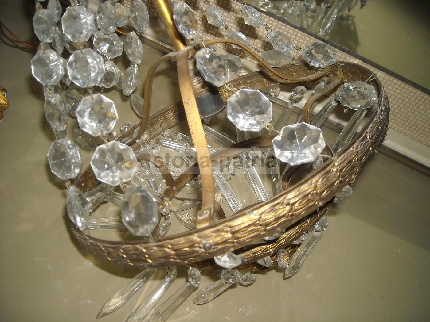 Lampadario Antico In Ottone Dorato Con Vetri E Prismi, Anni '900