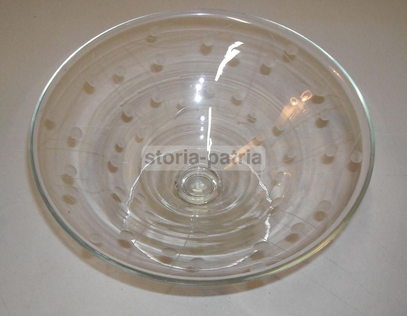 Alzata In Vetro Vintage Con Decori Incisi, Anni '30 '50