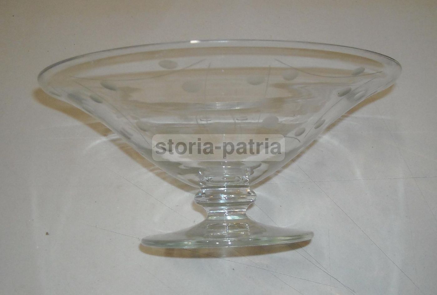 Alzata In Vetro Vintage Con Decori Incisi, Anni '30 '50