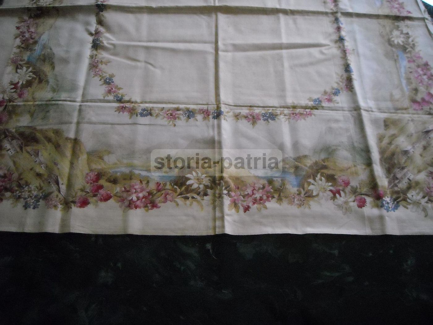 Tessuto d'Epoca Franz Leitenberger Con Paesaggi E Fiori, Anni 1900