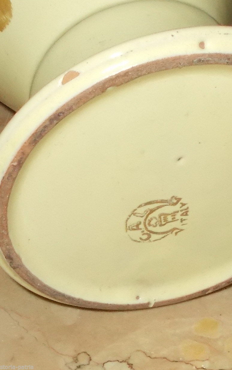 Vaso Decorativo In Ceramica Con Manici Dorati Italiano Anni '50
