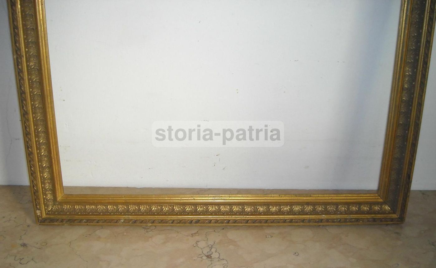 Antica Cornice Liberty In Legno Dorato Con Decori A Rilievo