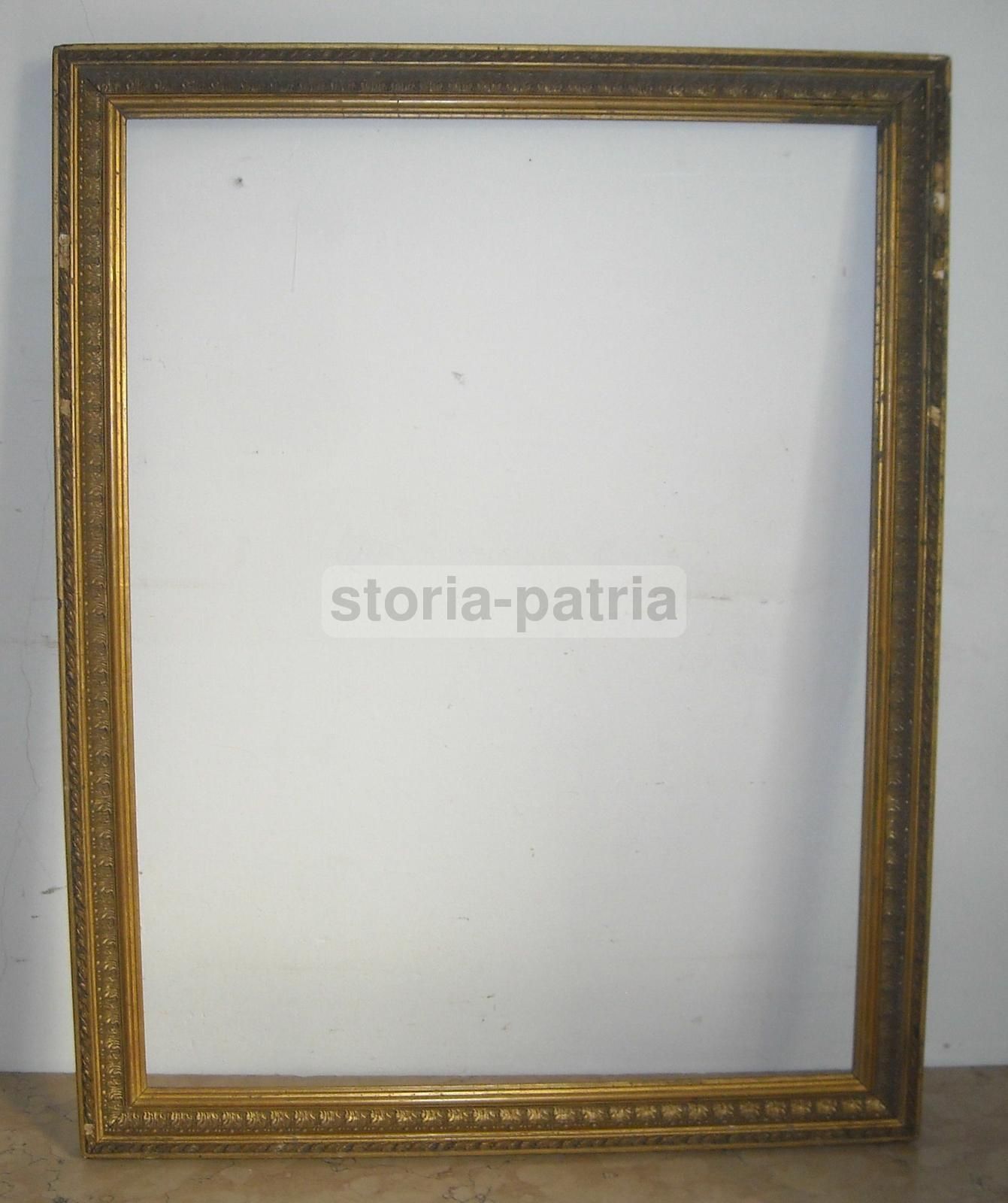 Antica Cornice Liberty In Legno Dorato Con Decori A Rilievo