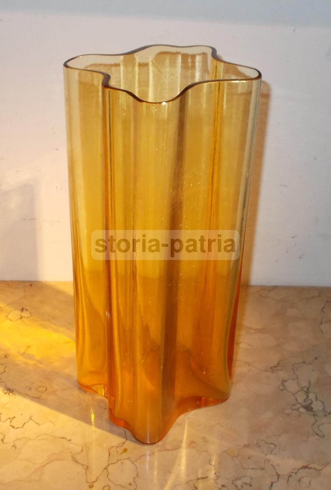 Vaso Portafiori In Vetro Ambrato Polilobato Murano Anni '60 '80