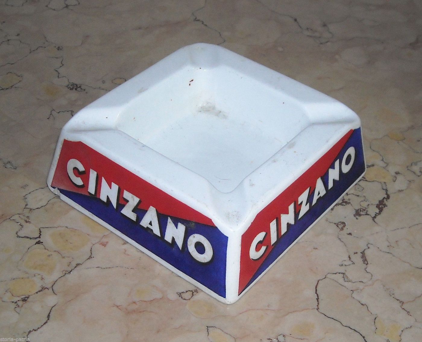 Posacenere Pubblicitario Cinzano In Porcellana Richard Ginori