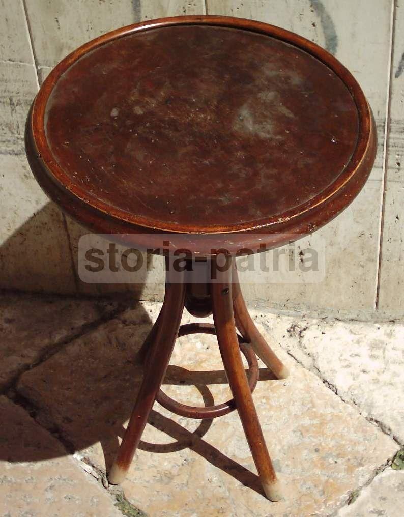 Antico Tavolino Rotondo Stile Thonet Liberty In Legno Di Faggio, 1900 Circa