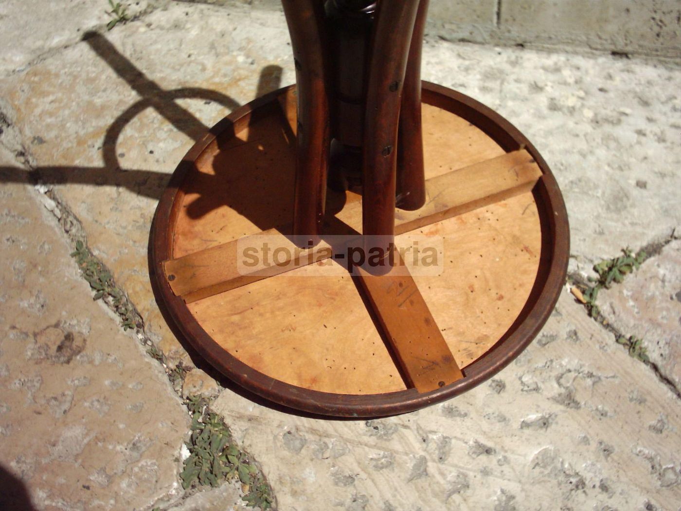 Tavolino Antico Tondo Stile Thonet Liberty, Primo '900, Faggio