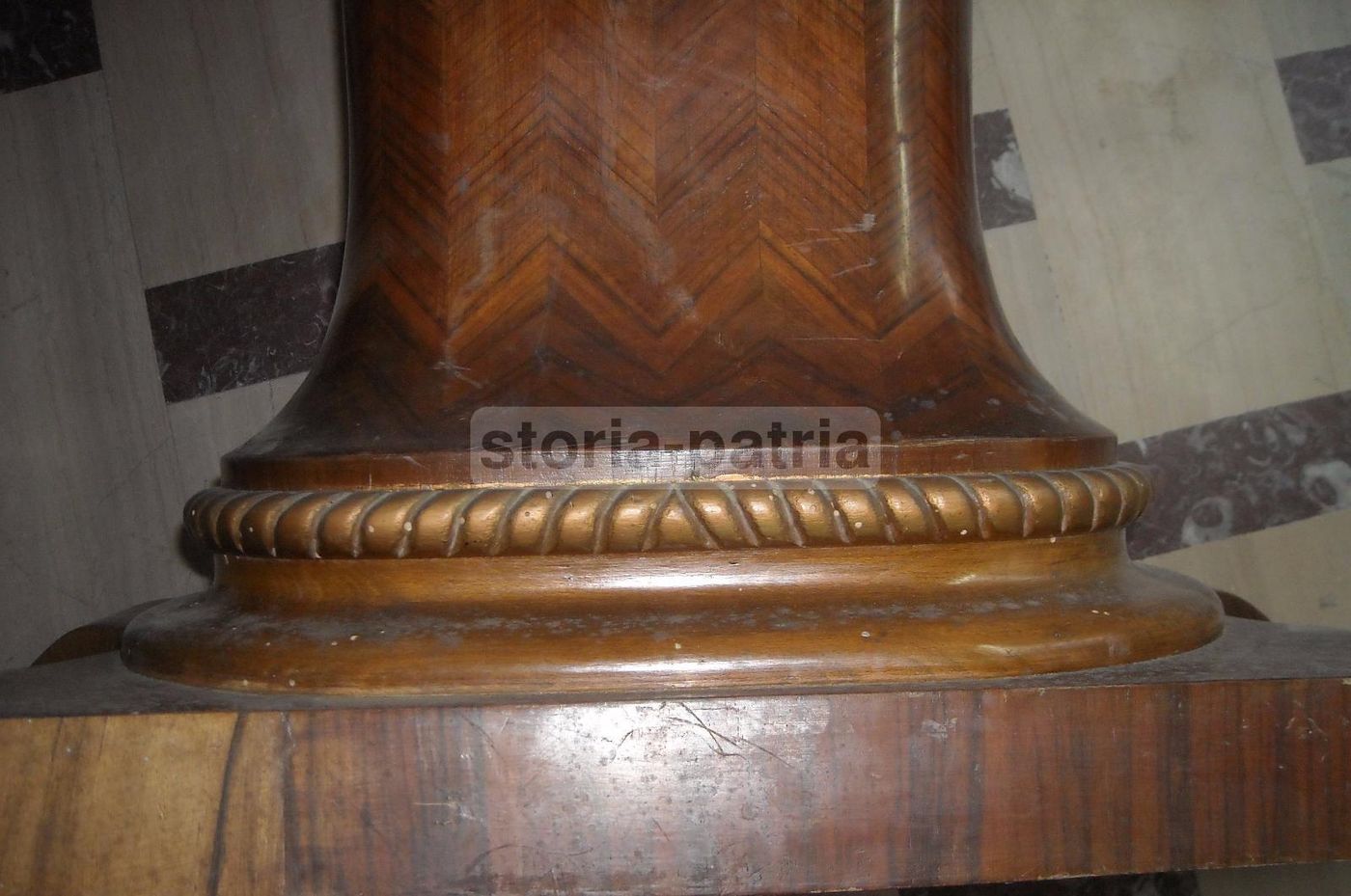 Grande Tavolo Ovale Modernariato Anni '50 Con Piano In Vetro Verde