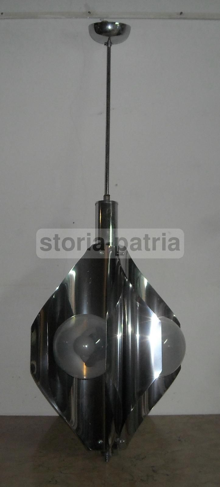Lampadario Vintage Anni 70 In Metallo Cromato A Quattro Luci Con Globi In Vetro