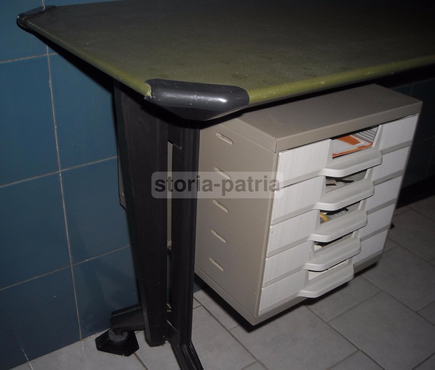 Scrittoio Arco Studio BBPR Per Olivetti, Anni '60