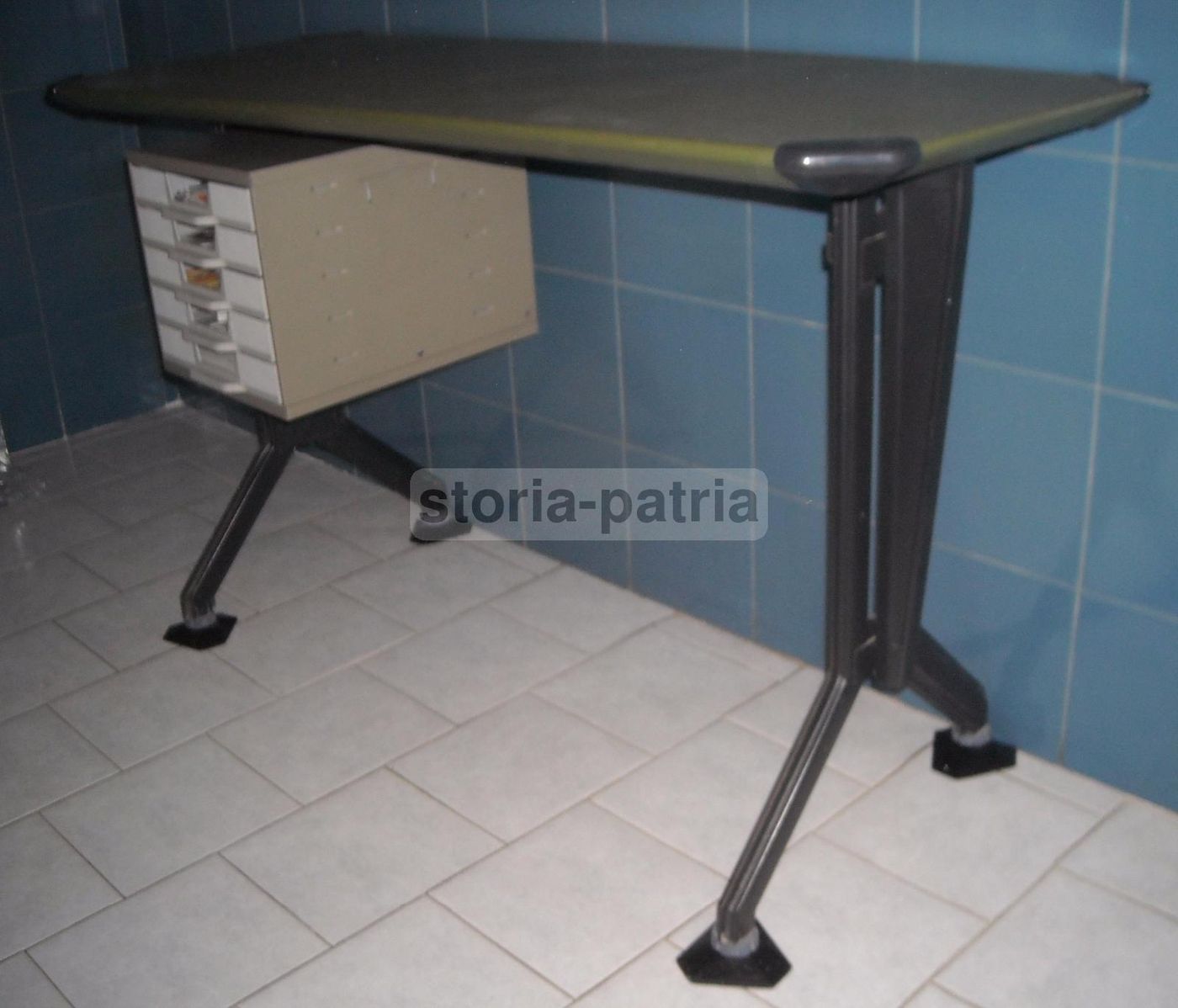 Scrittoio Arco Studio BBPR Per Olivetti, Anni '60