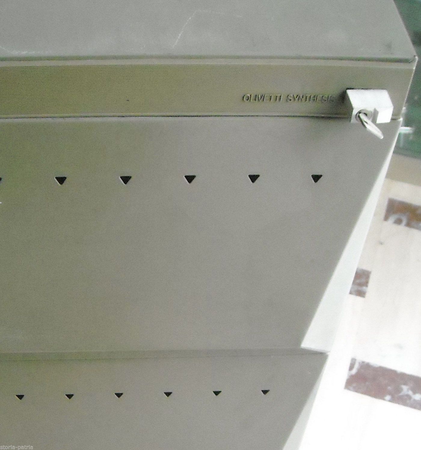 Scaffale Metallico Olivetti Synthesis Ettore Sottsass Anni '60