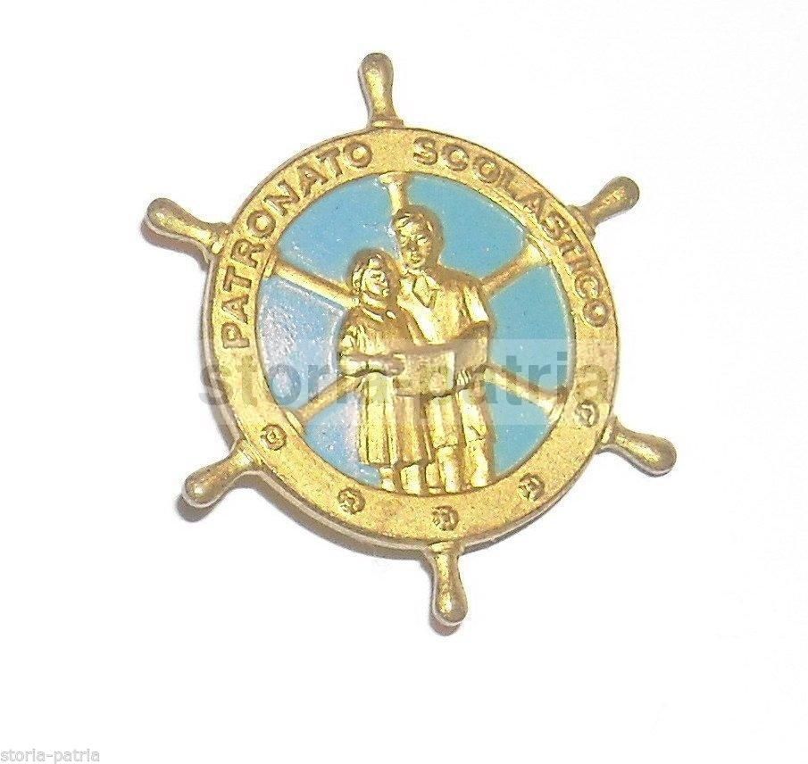 Distintivo Patronato Scolastico: Studenti Con Timone (anni '30 '60)