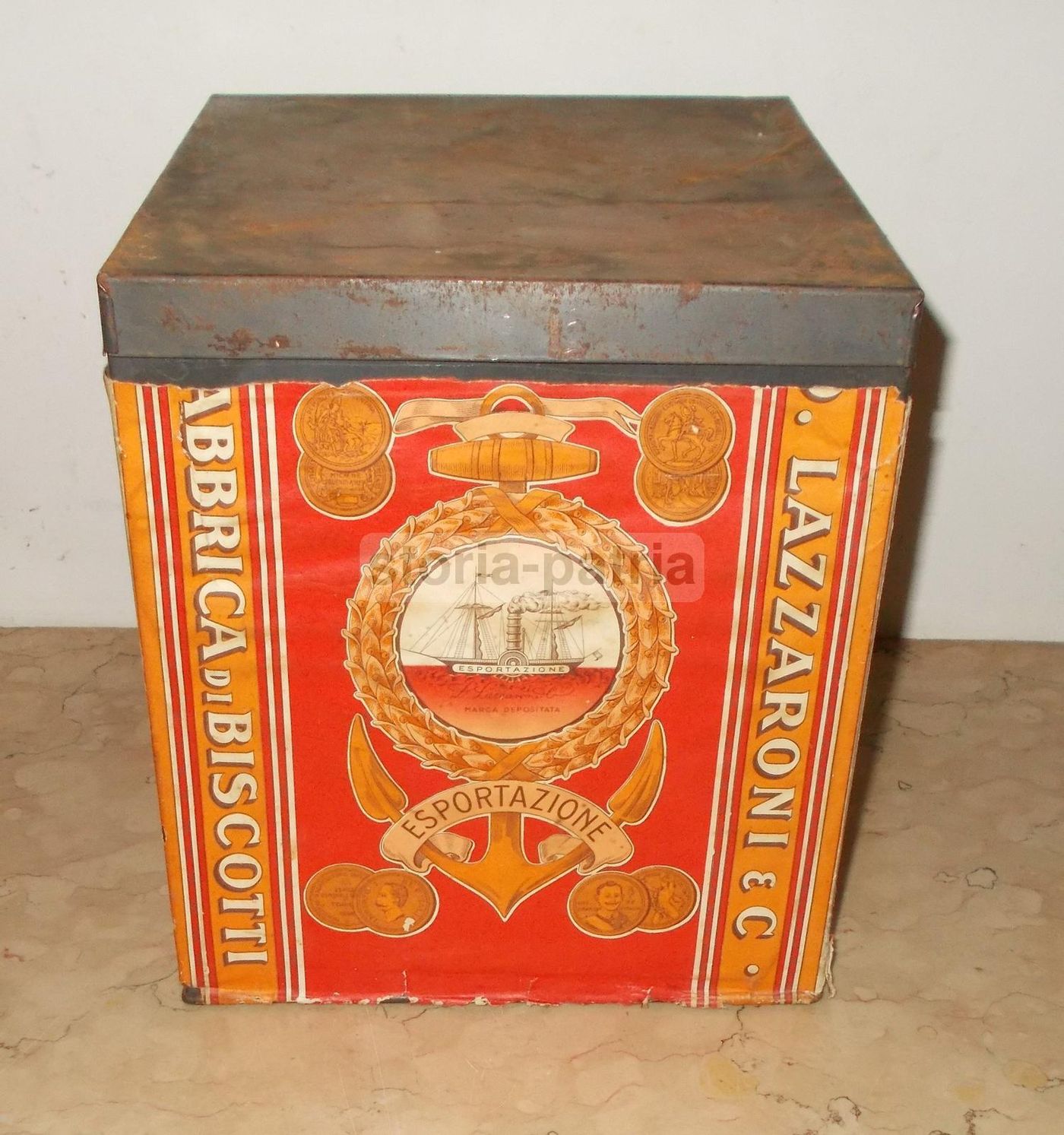 Scatola Pubblicitaria Amaretti Lazzaroni Saronno Vintage Araldica