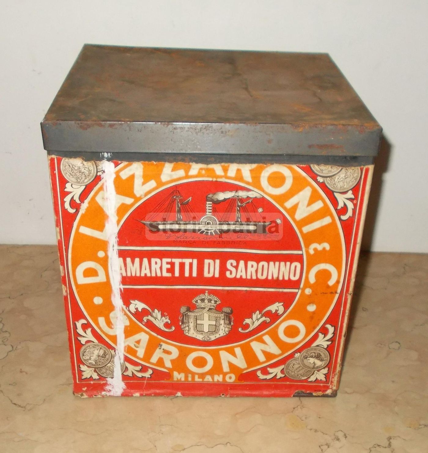 Scatola Pubblicitaria Amaretti Lazzaroni Saronno Vintage Araldica