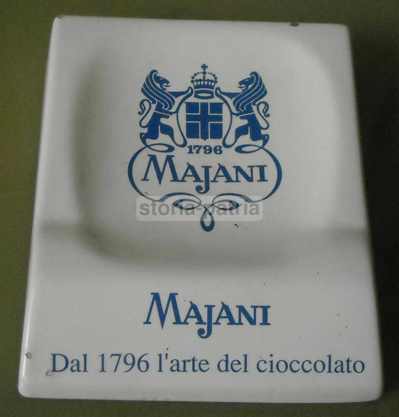 Soprammobile Pubblicitario Majani In Ceramica Araldica