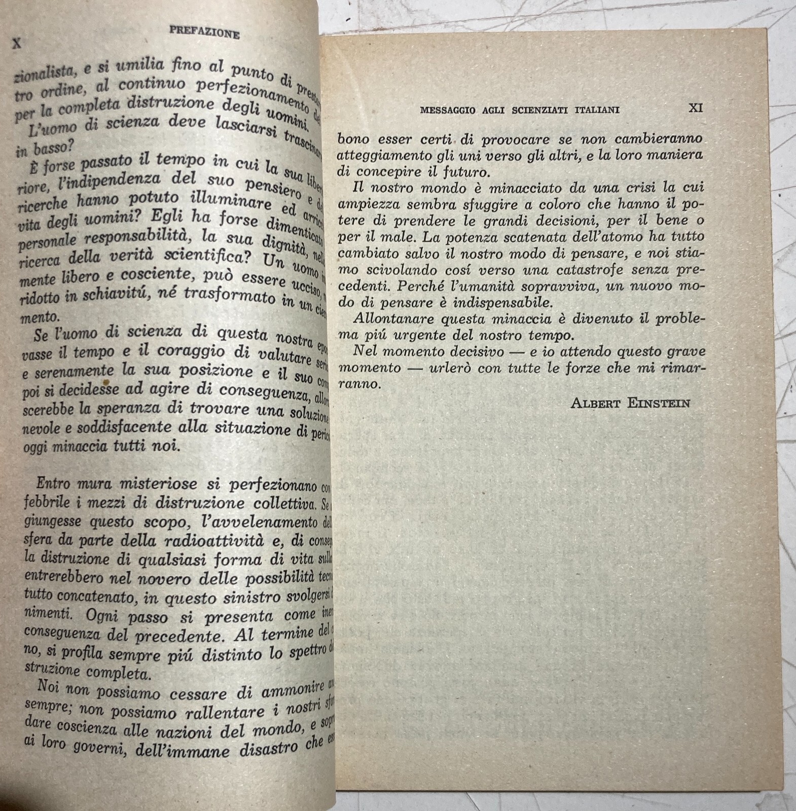 Scienze: Fisica Nucleare, Bomba Atomica. Martin, Einstein, 1955